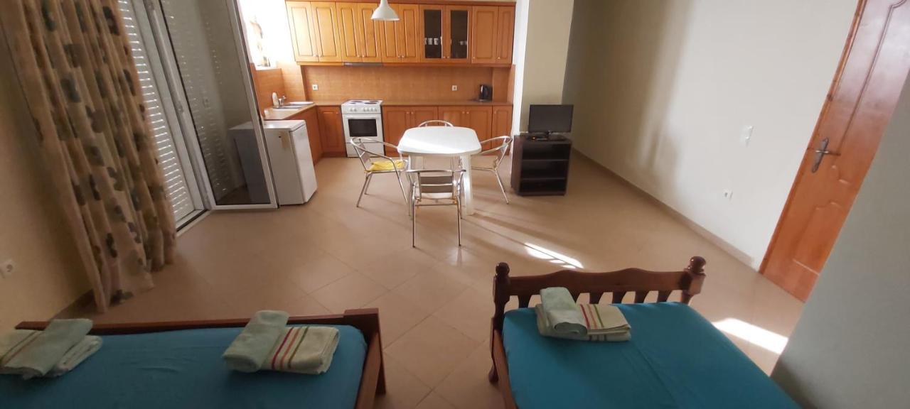 Magic Ionian Apartments & Rooms Himara Zewnętrze zdjęcie