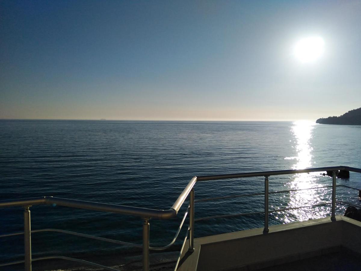 Magic Ionian Apartments & Rooms Himara Zewnętrze zdjęcie