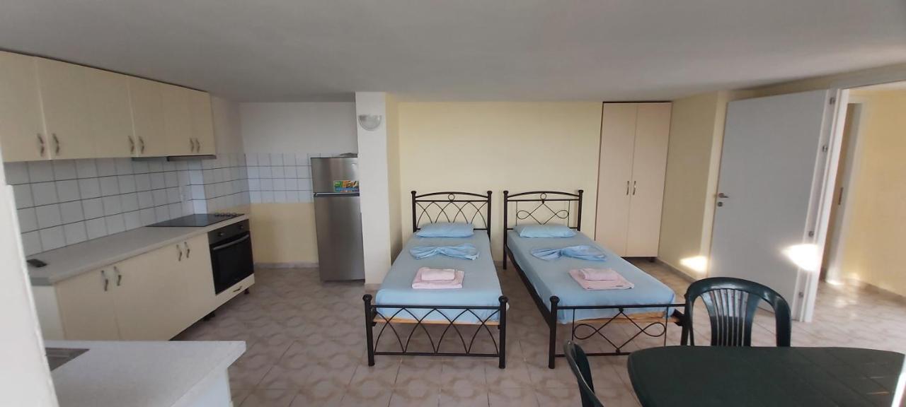Magic Ionian Apartments & Rooms Himara Zewnętrze zdjęcie